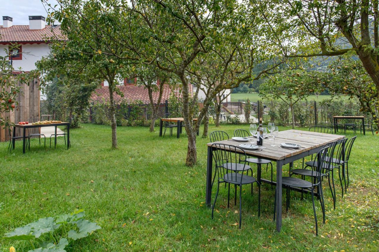Apartamentos Turisticos Rurales Iturburuarena Alkotz Eksteriør billede
